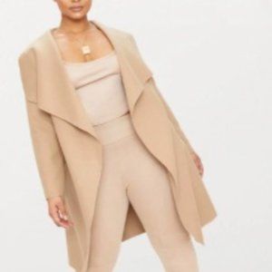 PRETTYLITTLETHING - CAMEL WATERALL COAT